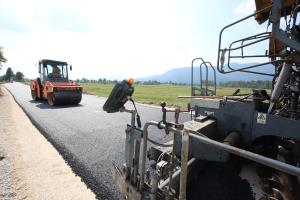 ASFALTIRANJE 03 FOTO LJUBO VUKELIČ 